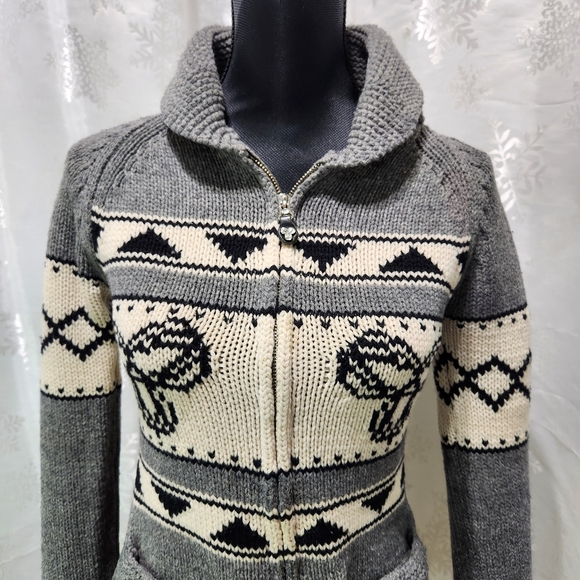 Aritzia TNA 'What I Love' Lambswool Shawl Neck Sweater Full-Zip Cardigan (S) - Picture 3 of 16